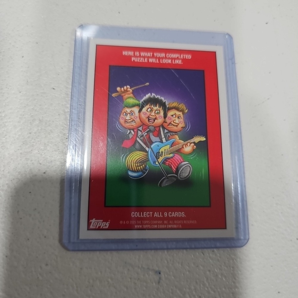 Topps GPK Green Day Garbage Pail Kids Atomic Dom 42a Gold Foil 13/50 - Picture 2 of 2